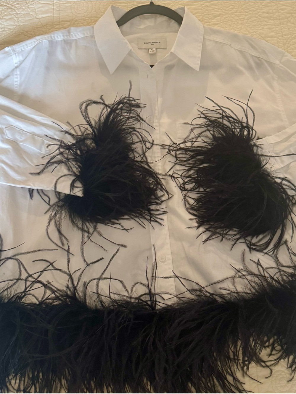 NWT White 100% Cotton Button Up Blouse with Black Feather Trim Size XL - Picture 3 of 9